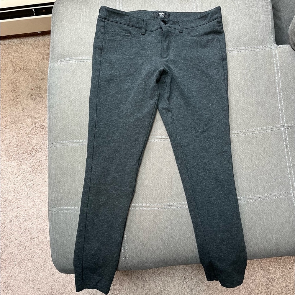 Women’s size 10 stretch dress pants.